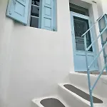 Charming Maison With Terrace, Parikia Center Holiday home *