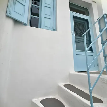 Charming Maison With Terrace, Parikia Center Semesterbostad *