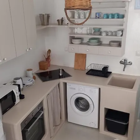 Vakantiehuis Charming Maison With Terrace, Parikia Center