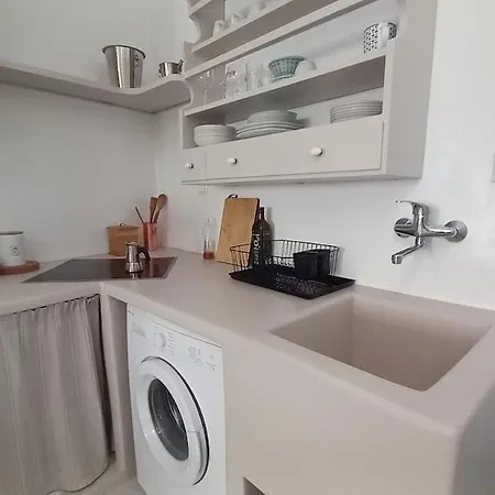 Charming Maison With Terrace, Parikia Center Semesterbostad *