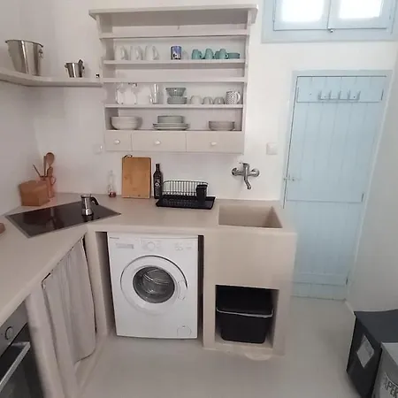 Charming Maison With Terrace, Parikia Center Semesterbostad *