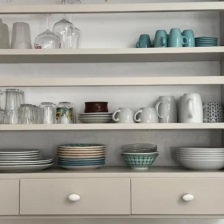 Charming Maison With Terrace, Parikia Center Vakantiehuis Páros