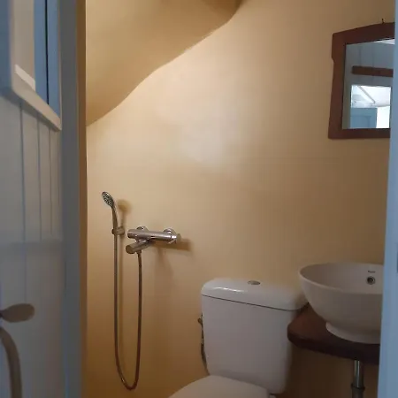 Charming Maison With Terrace, Parikia Center *