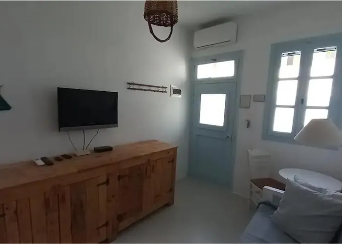 Charming Maison With Terrace, Parikia Center * Páros