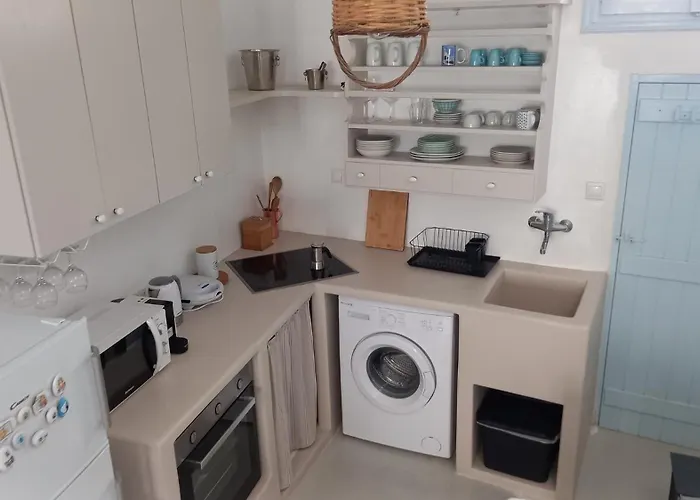 Vakantiehuis Charming Maison With Terrace, Parikia Center