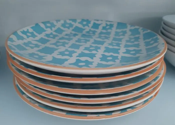 Charming Maison With Terrace, Parikia Center Vakantiehuis *