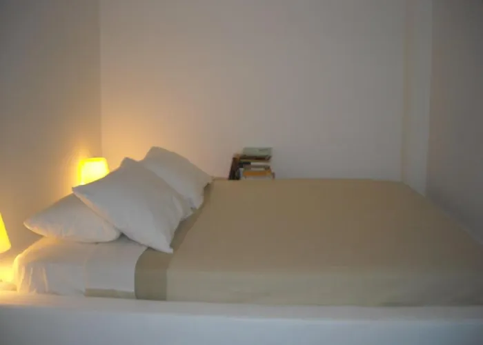 Vakantiehuis Charming Maison With Terrace, Parikia Center