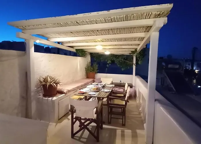 Charming Maison With Terrace, Parikia Center *