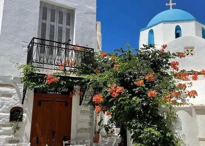 Charming Maison With Terrace, Parikia Center *